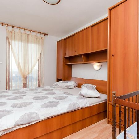 Apartments Albina Lopar Kültér fotó